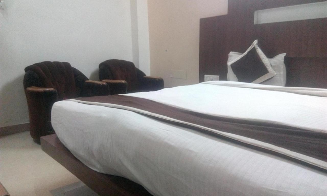 Hotel Priya Palace Ranchi Buitenkant foto