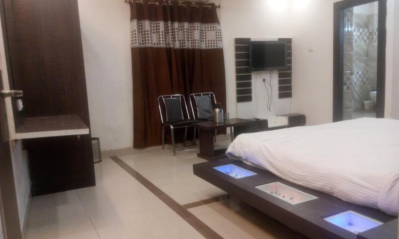 Hotel Priya Palace Ranchi Buitenkant foto